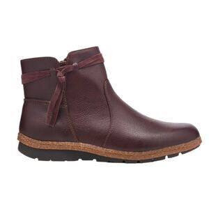 NWOT B.O.C. Addi Ankle Dark Brown Booties – Sz 9.5M
